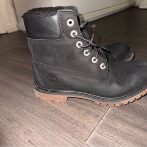 Women's 6-Inch Premium Fleece-Lined Waterproof Boot